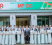 Tập thể cán bộ, nhân viên Công Ty Mỹ Phương trước văn phòng công ty