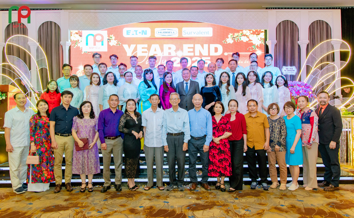Toàn thể cán bộ, nhân viên Mỹ Phương cùng các vị khách quý tại sự kiện Year End Party 2025