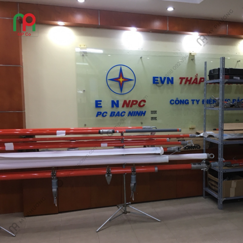 Cung cấp bộ dụng cụ Hotline 22 kV cho EVNNPC