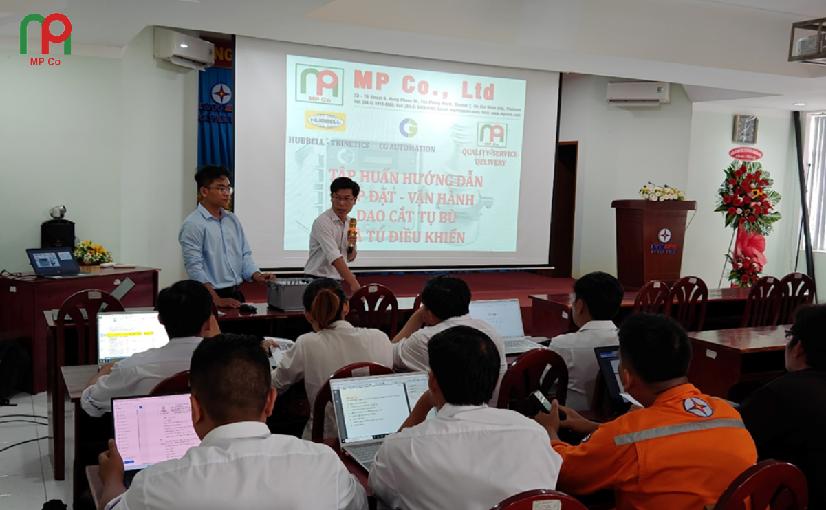 Tập huấn hướng dẫn Lắp đặt – Vận hành Dao cắt tụ bù và Tủ điều khiển tại PC Trà Vinh