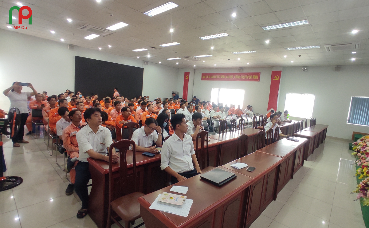 Mỹ Phương tổ chức hướng dẫn vận hành tủ điều khiển RMU Eaton tại Điện lực Bình Phú